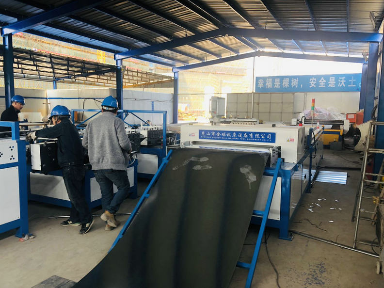 15U型風管生產超級六線客戶使用現場